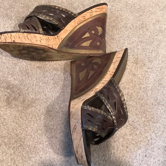 Sandals - Picture 2 of 4